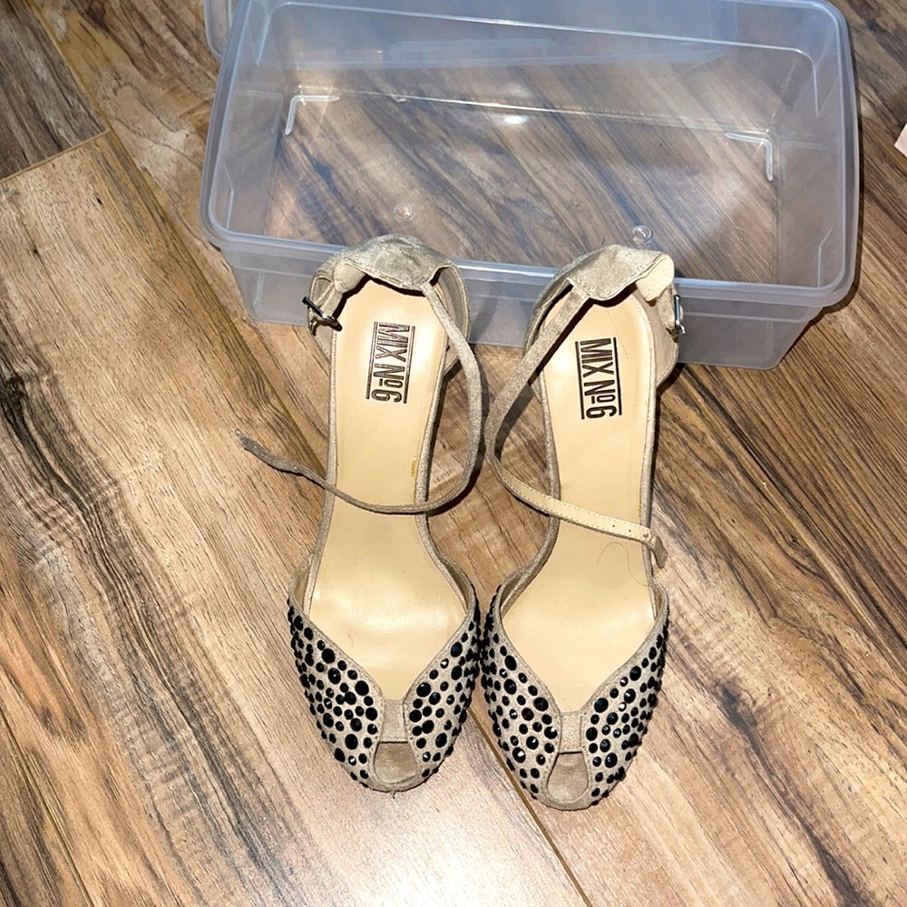 The dancing shoe